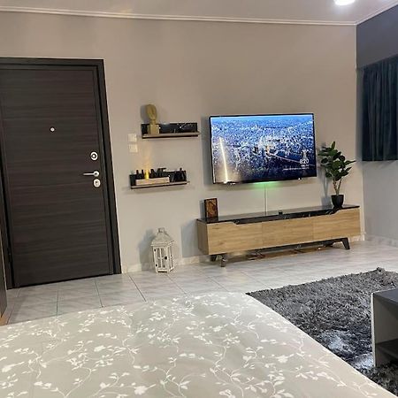 Central Modern Apartment Volos Eksteriør bilde