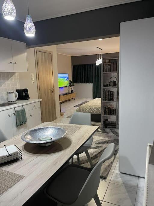 Central Modern Apartment Volos Eksteriør bilde